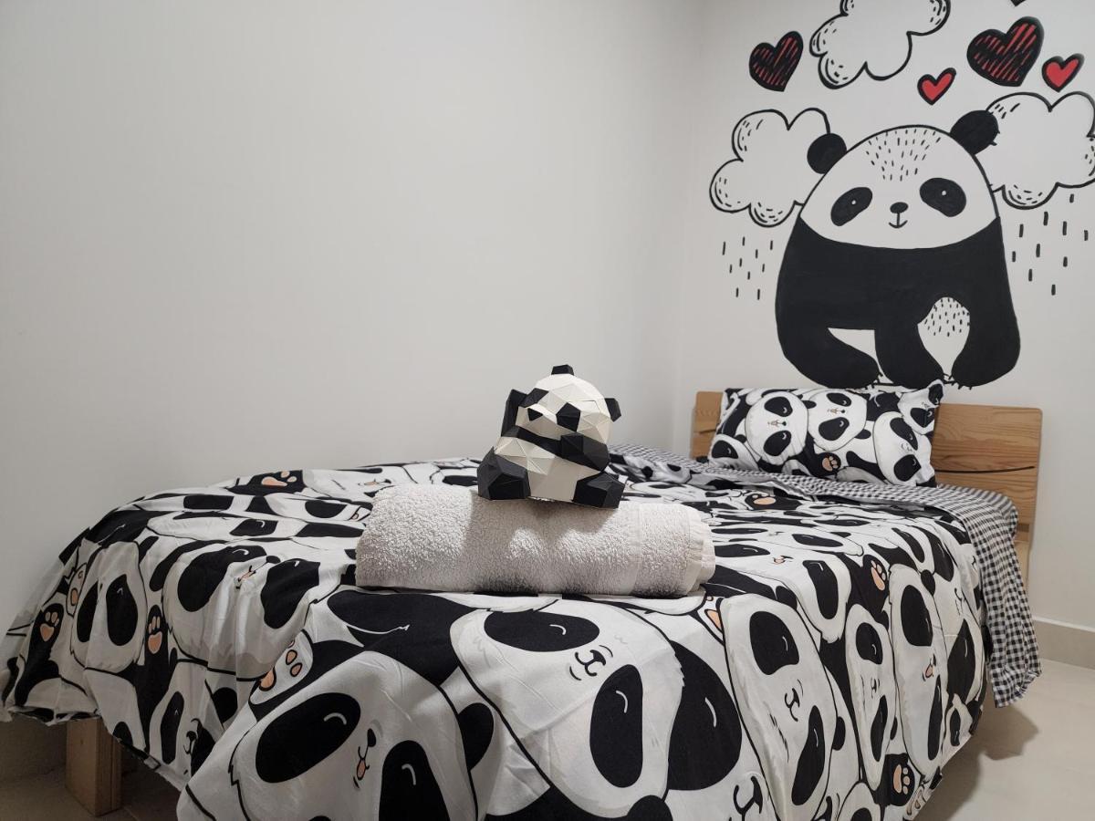 Teluk Panglima GarangNetflix Panda House 3B2R Rimbayu Kota Kemuning With Atari Gamesアパートメント エクステリア 写真