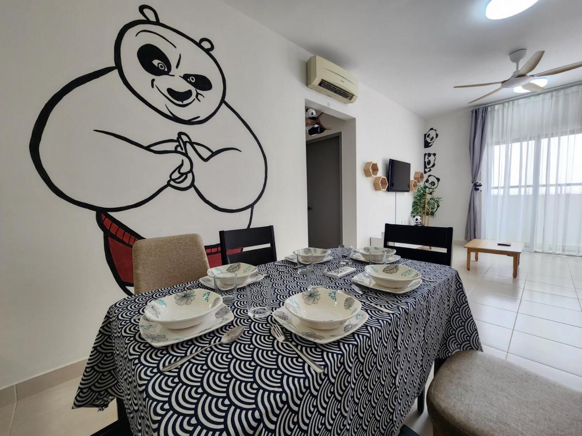 Teluk Panglima GarangNetflix Panda House 3B2R Rimbayu Kota Kemuning With Atari Gamesアパートメント エクステリア 写真