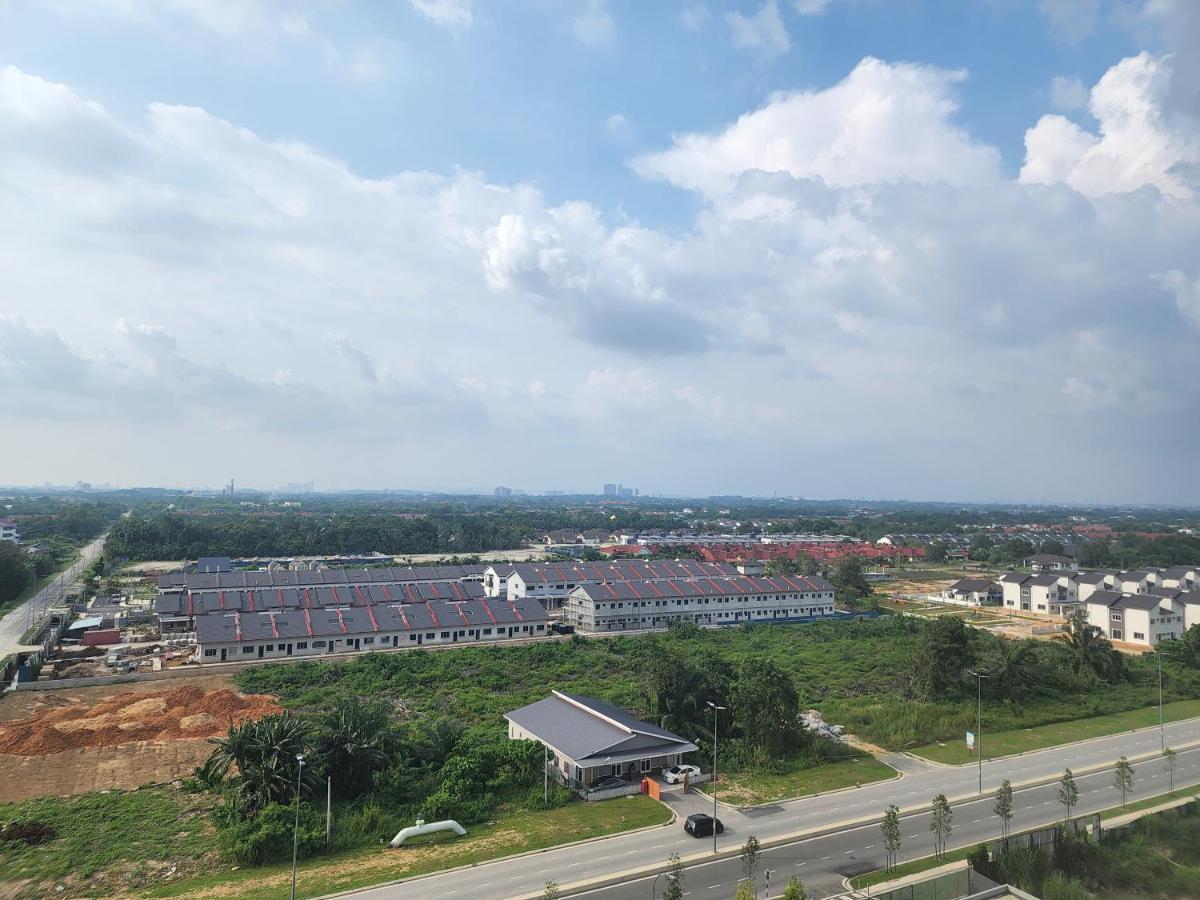 Teluk Panglima GarangNetflix Panda House 3B2R Rimbayu Kota Kemuning With Atari Gamesアパートメント エクステリア 写真