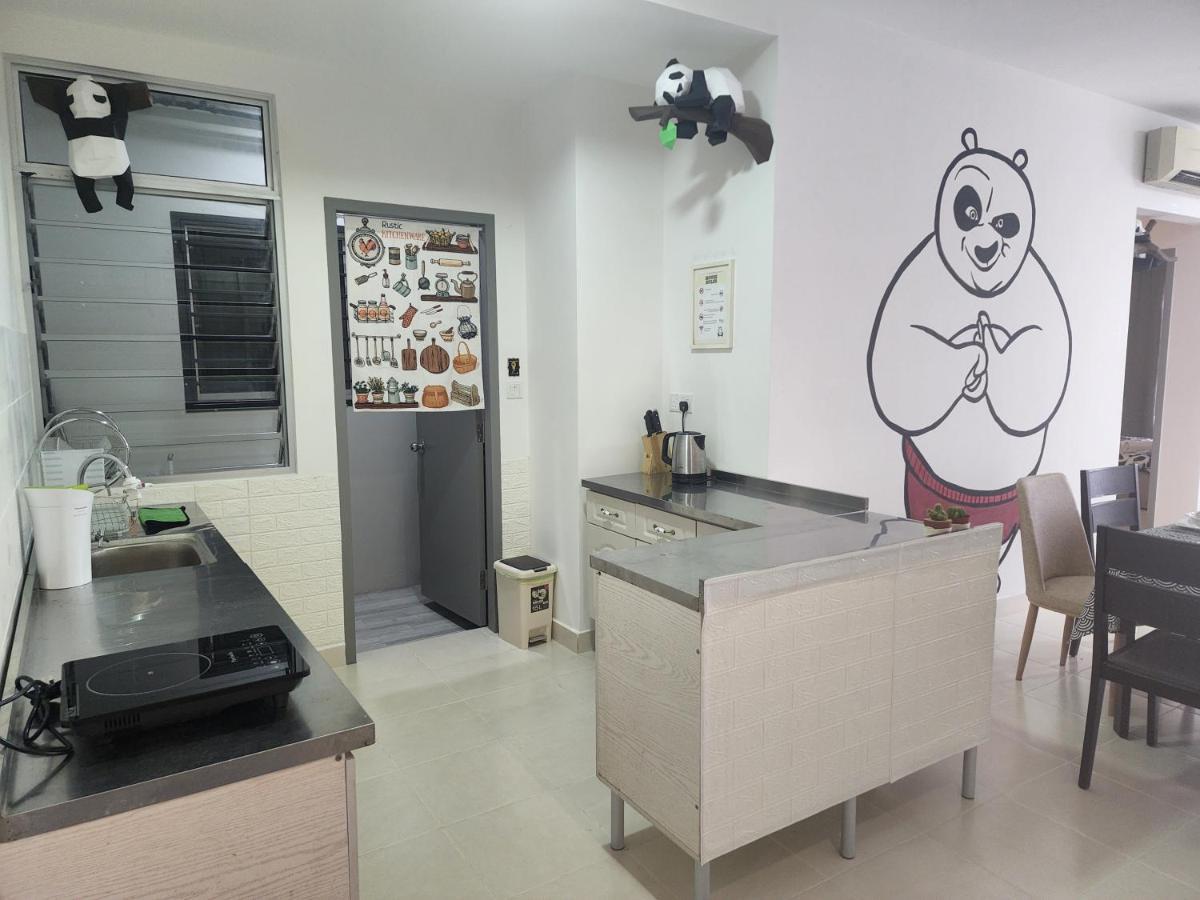 Teluk Panglima GarangNetflix Panda House 3B2R Rimbayu Kota Kemuning With Atari Gamesアパートメント エクステリア 写真